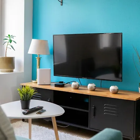 Proche Centre Ville, Moderne & Cosy, Ultra Calme Apartment *